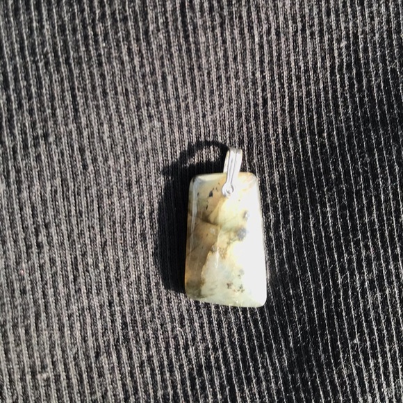 Lovely Labradorite pendant